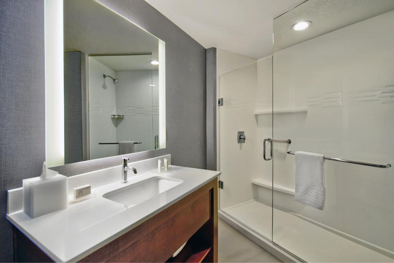 By Marriott Orlando At Flamingo Crossings Town Center 3*