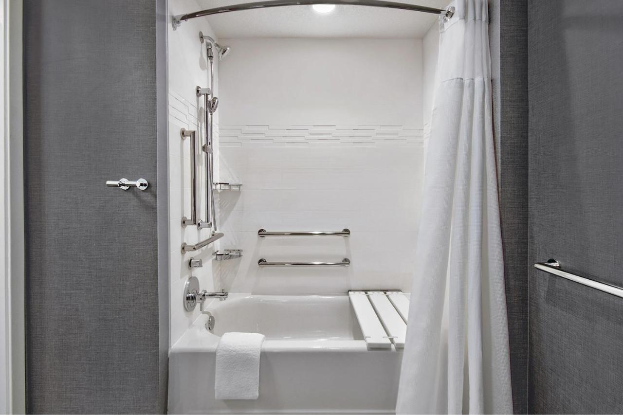 By Marriott Orlando At Flamingo Crossings Town Center
