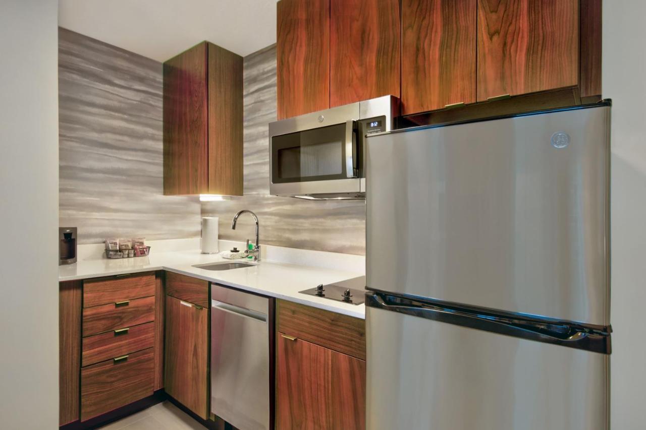 By Marriott Orlando At Flamingo Crossings Town Center 3* Four Corners