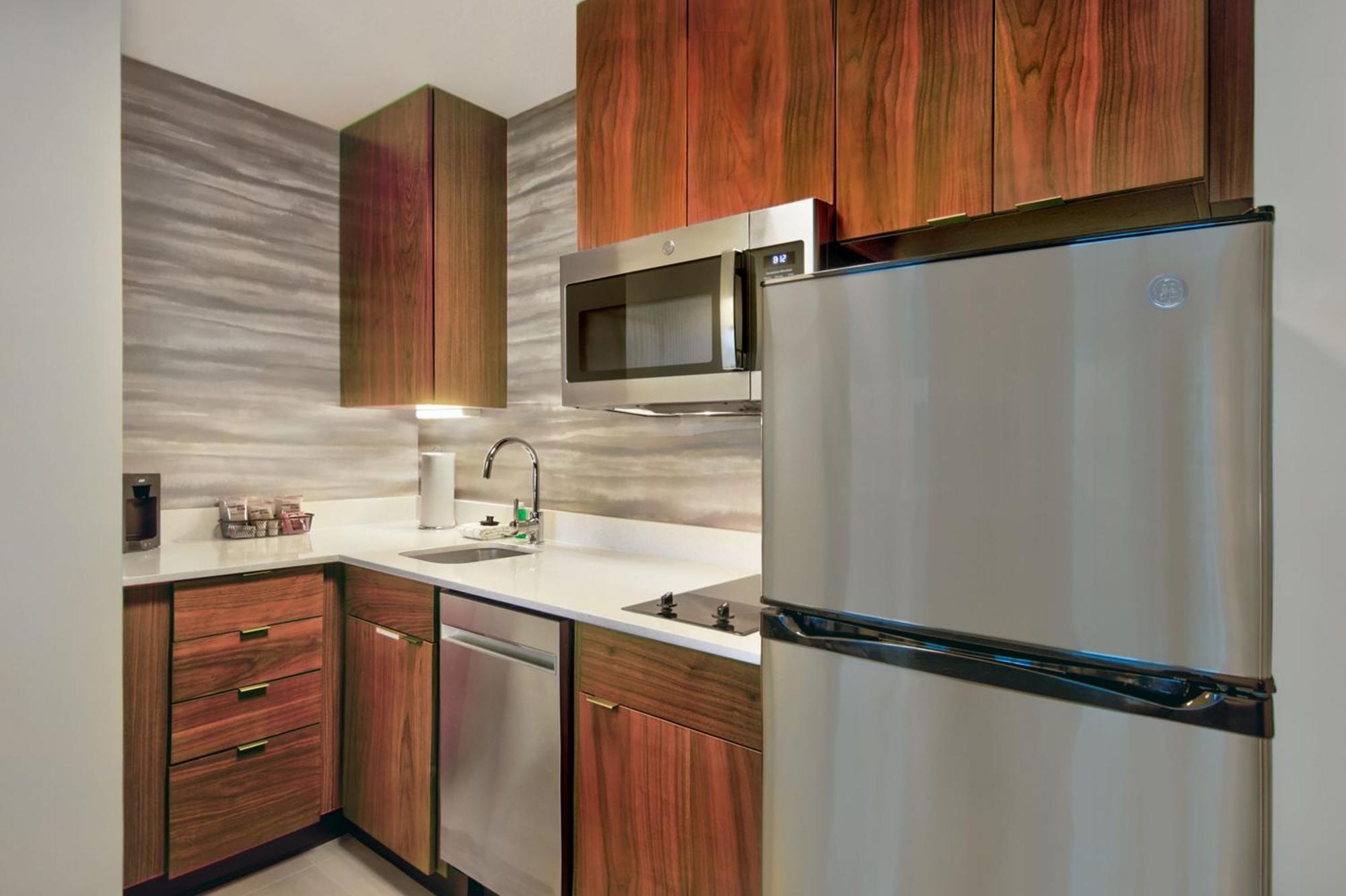 By Marriott Orlando At Flamingo Crossings Town Center Hotel