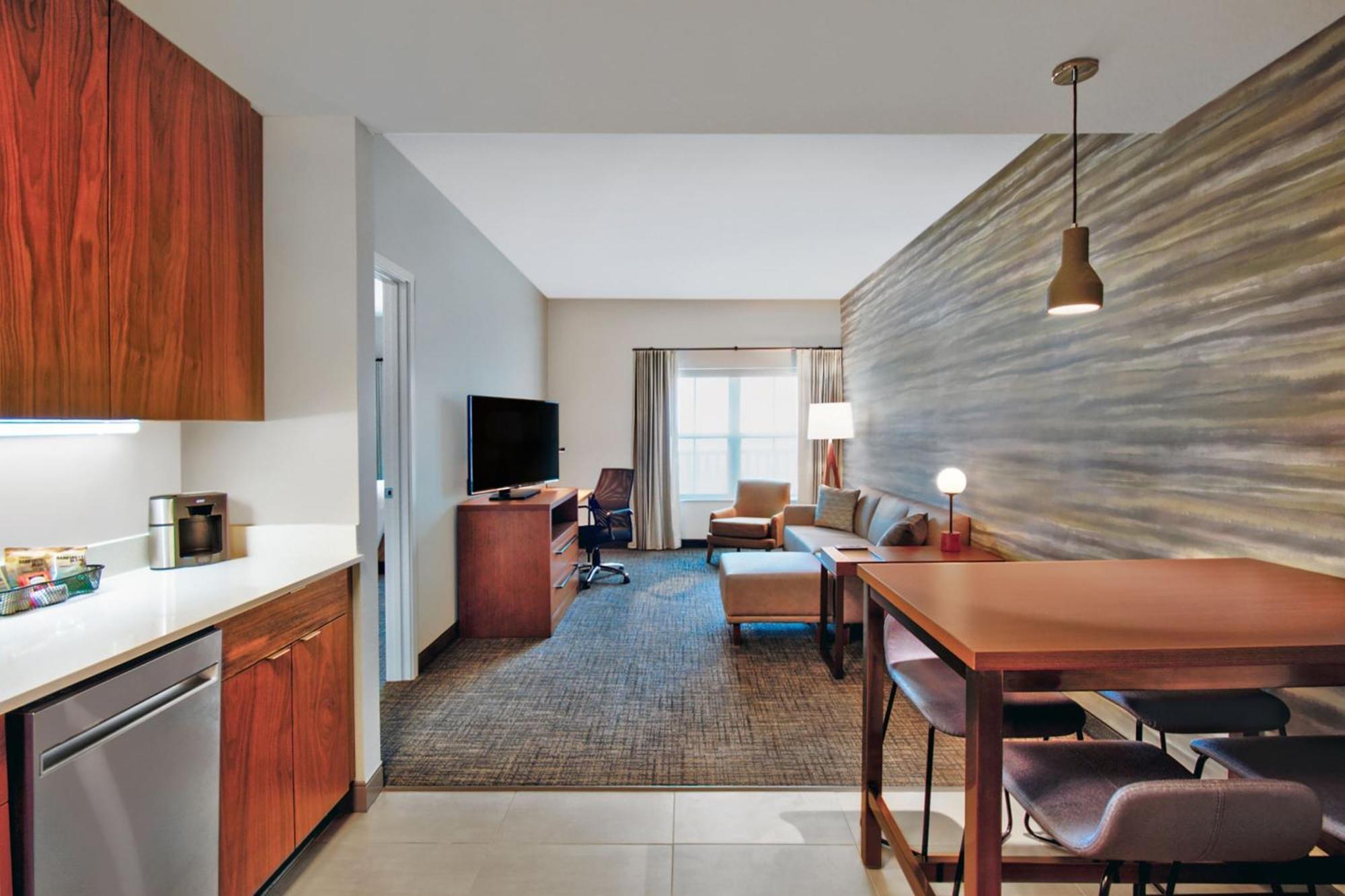 By Marriott Orlando At Flamingo Crossings Town Center 3*